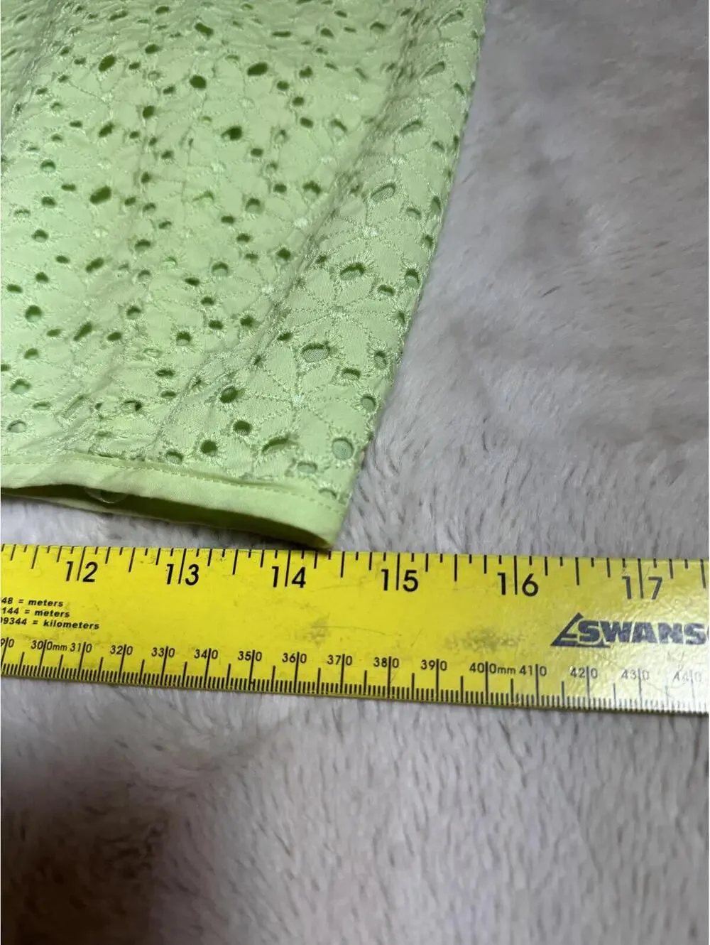 Willie Smith Light Green Eyelet Lace Skirt SZ 6‎